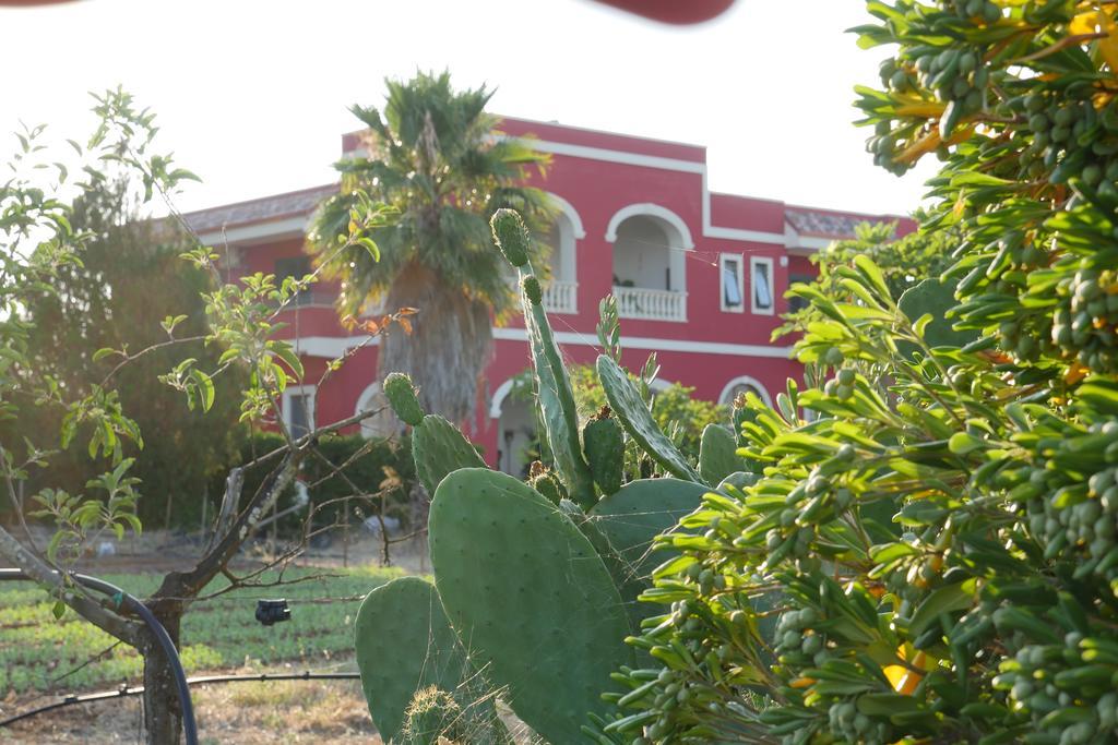 Tenuta Cavalieri Leverano Exterior photo